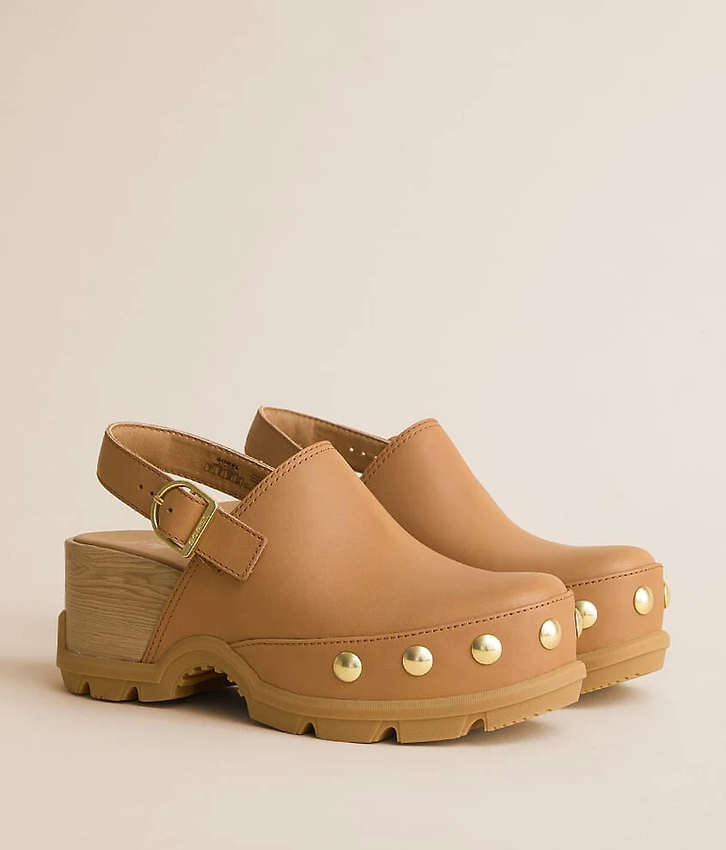 Roam'n Leather Clog
