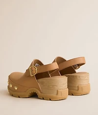 Roam'n Leather Clog