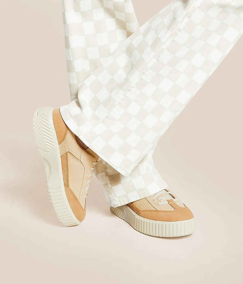 Ona Ave® T-Toe Leather Sneaker