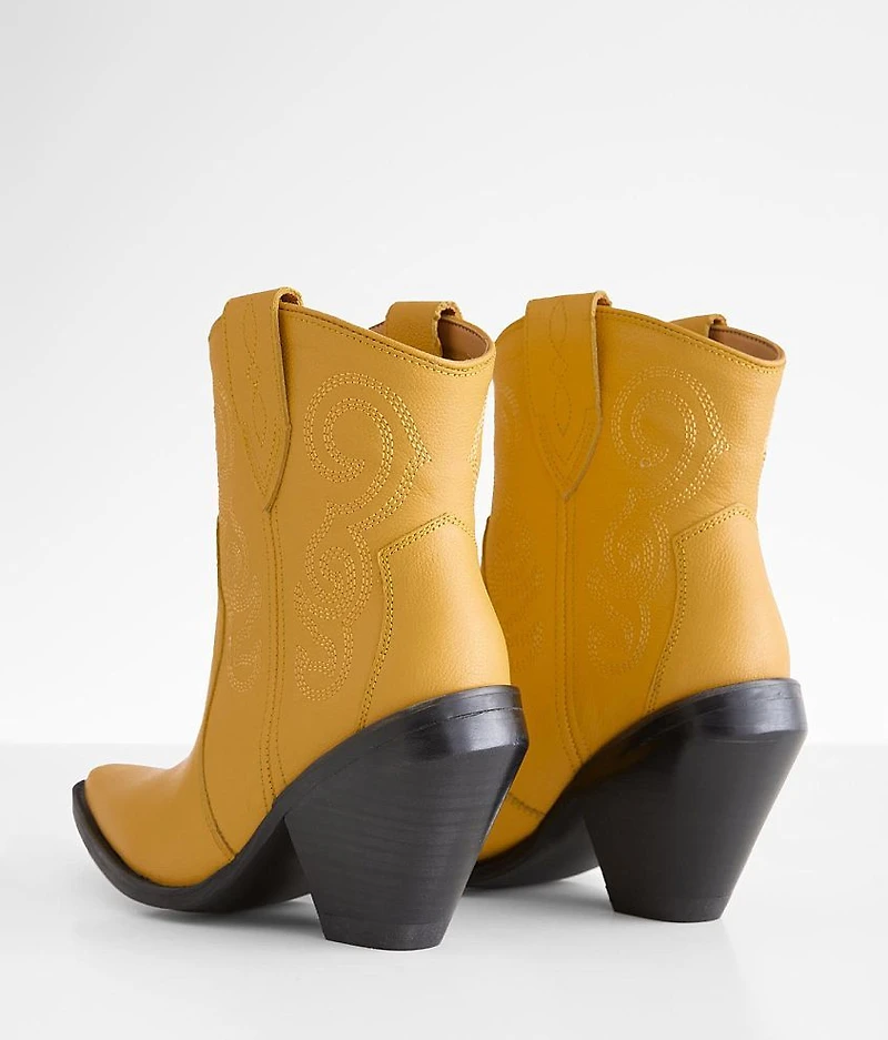 Pretty N' Prissy Western Leather Ankle Boot
