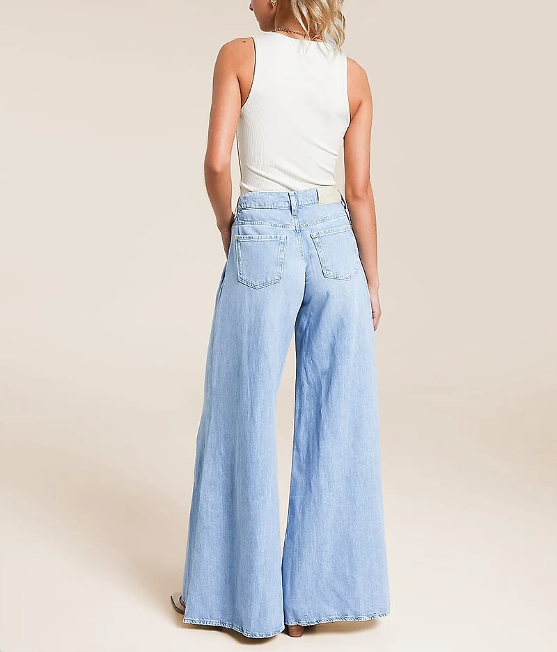 Willow Wide Leg Jean