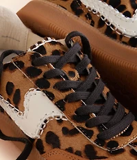 Notice Stitch Leather Sneaker