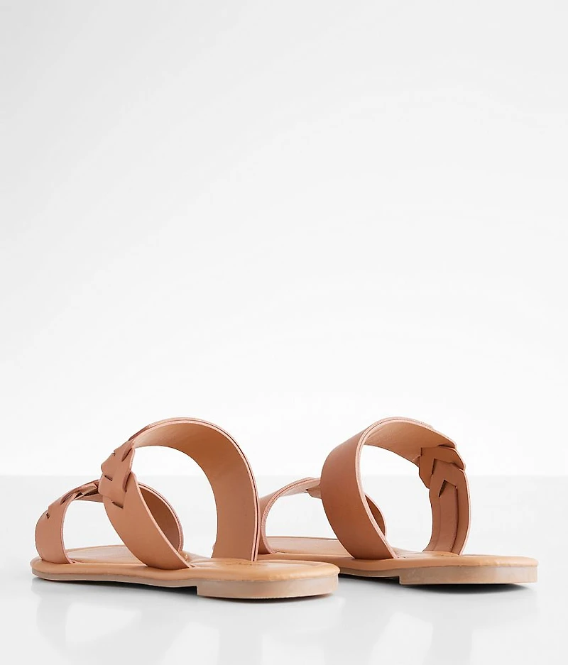 Hena Sandal