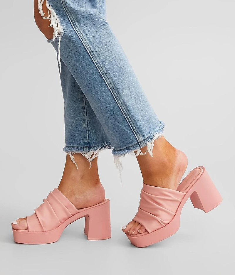 Leyla Heeled Sandal