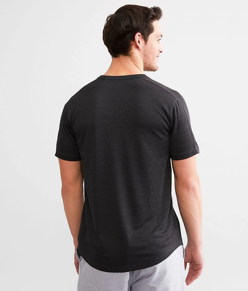 Performance Henley