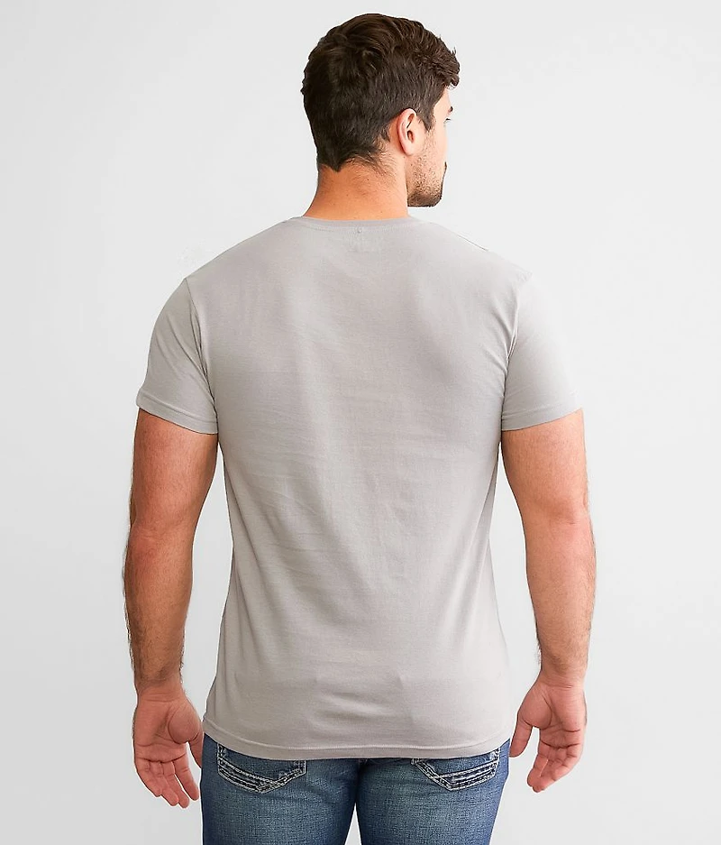 Basic T-Shirt