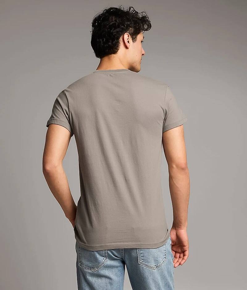 Basic T-Shirt