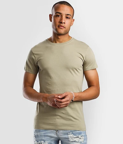 Basic T-Shirt
