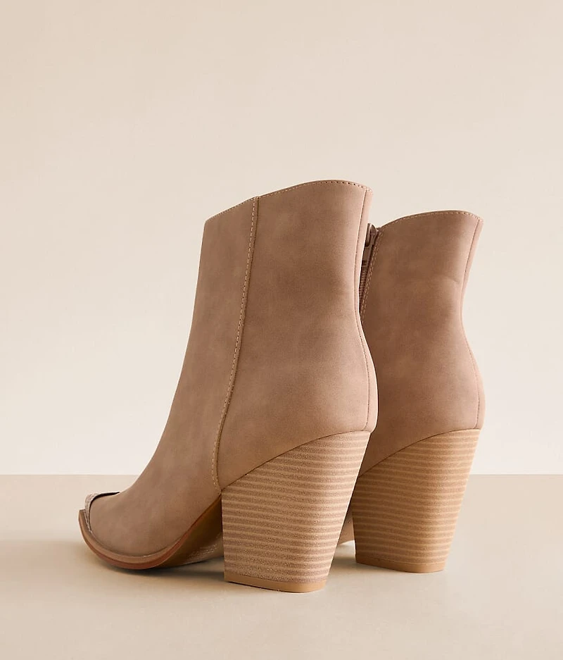 Zion Western Ankle Boot