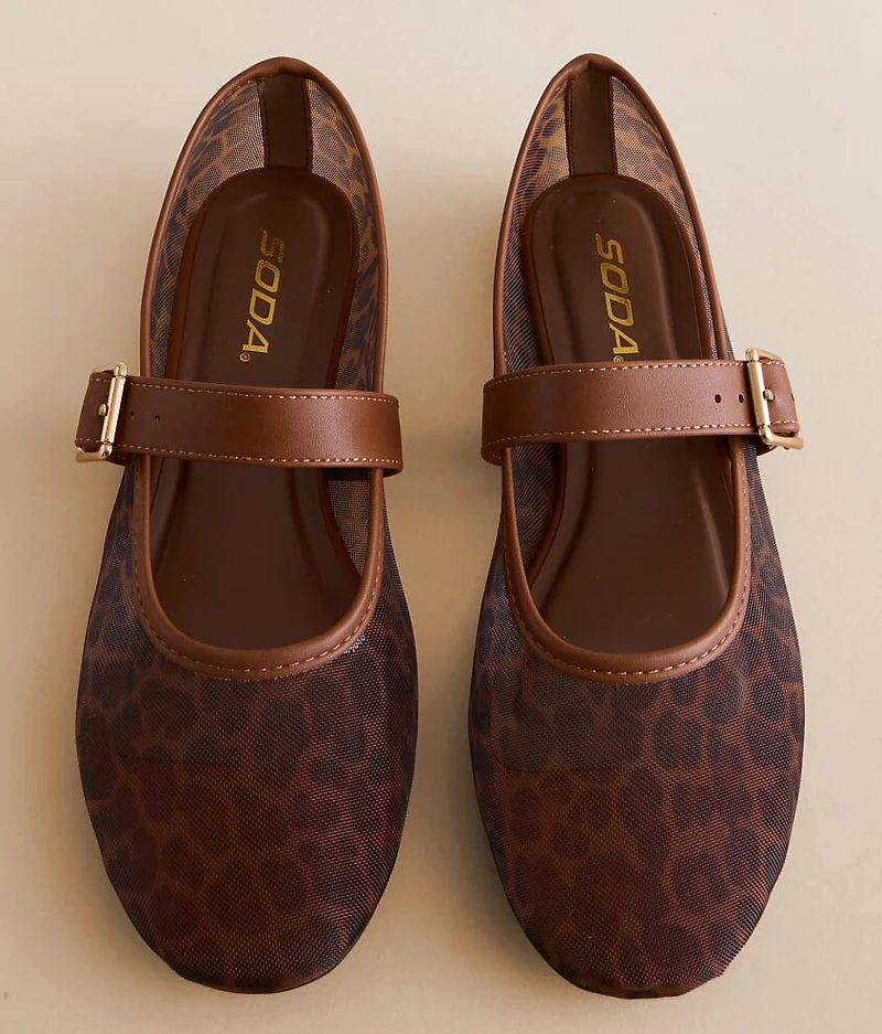 Jumbo Leopard Mesh Shoe