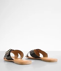 Oregans Buckle Sandal