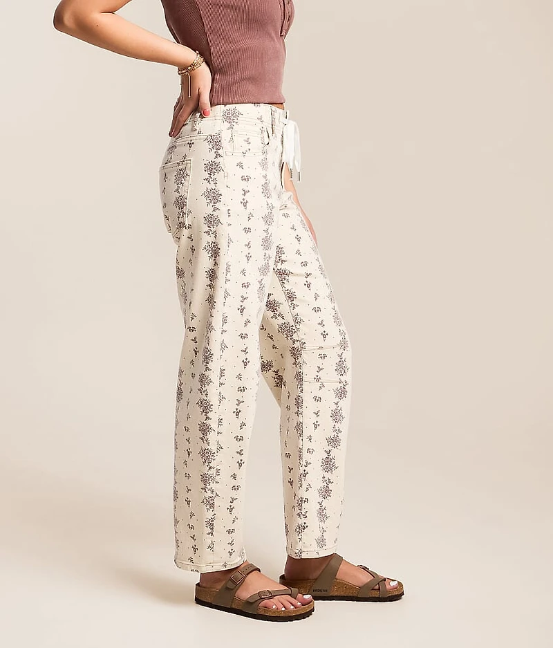 Sloane Floral Barrel Stretch Jean