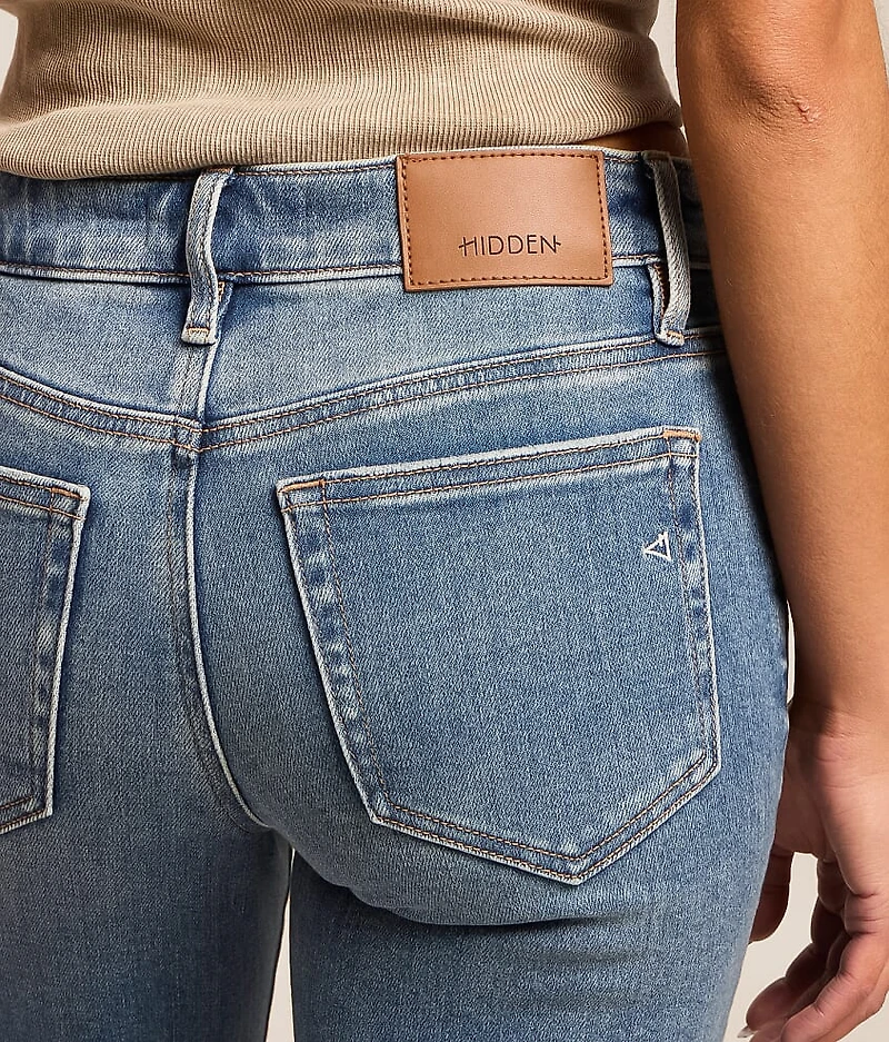 Blake Cropped Straight Stretch Jean