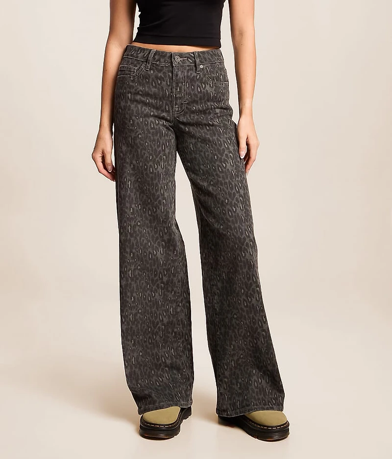 Sloane Cheetah Ultra Wide Leg Stretch Jean