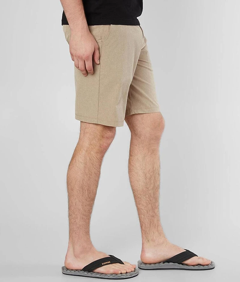 Phantom Volume Hybrid Stretch Walkshort