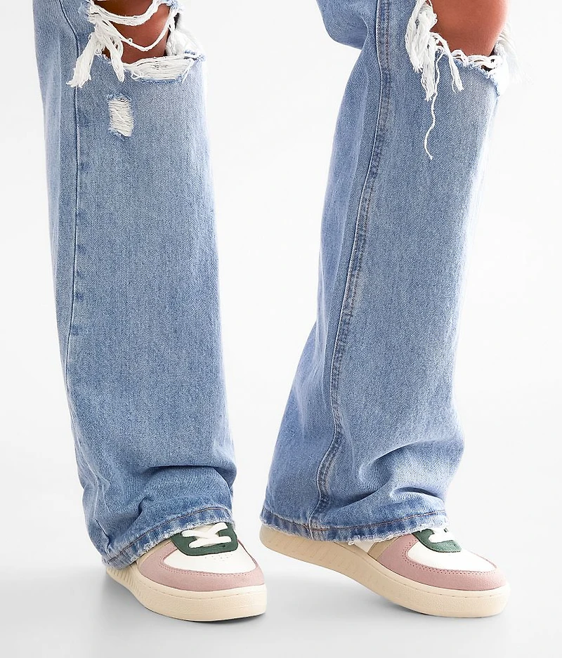 Grandslam Quadrant Metallic Sneaker