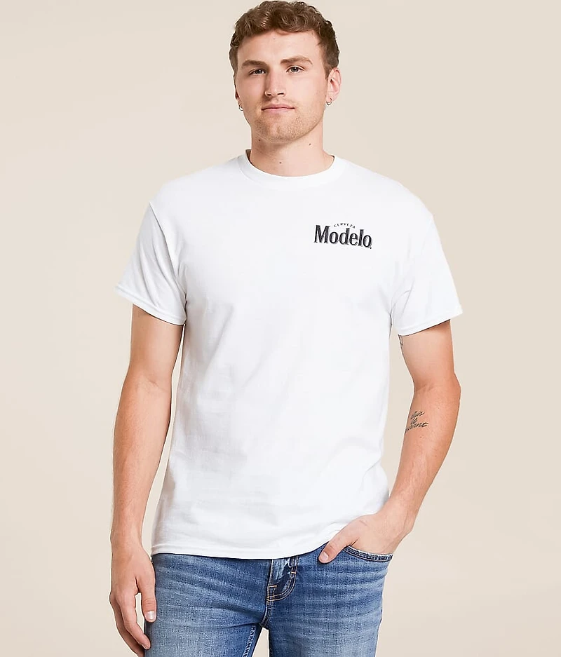 Modelo Fighting Spirit T-Shirt