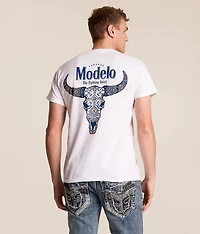 Modelo Cow Skull T-Shirt