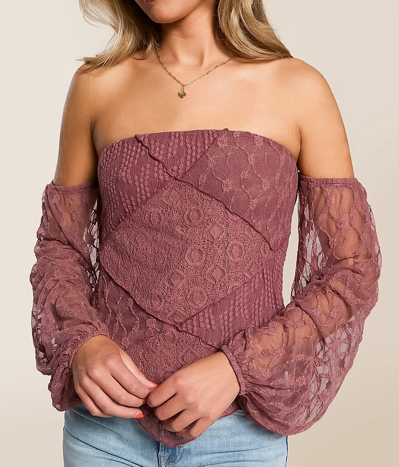 Off The Shoulder Lace Hanky Top