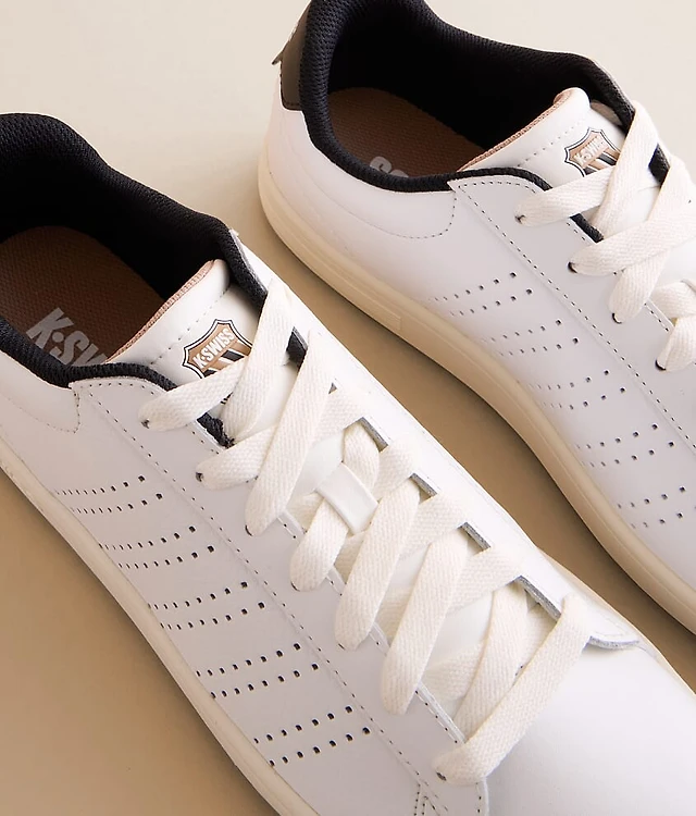 Court Base II Leather Sneaker