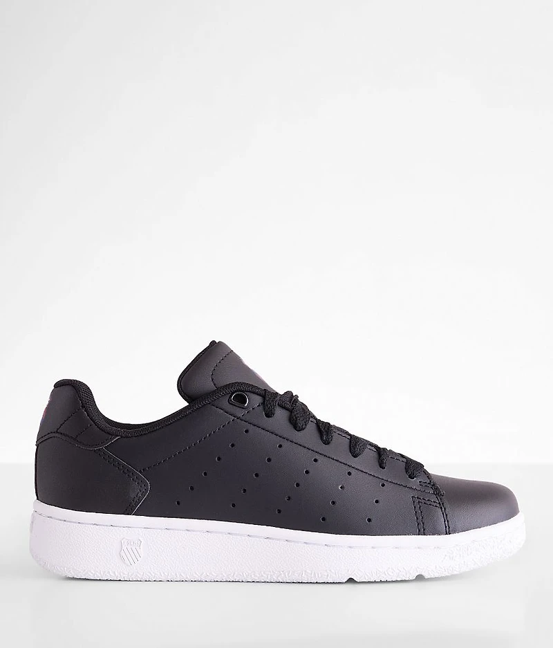 Classic Leather Sneaker