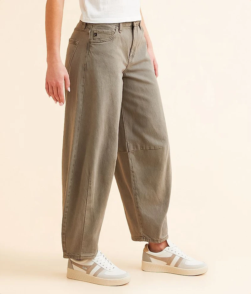 Horseshoe Stretch Jean