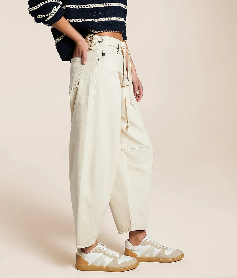 Horseshoe Stretch Jean