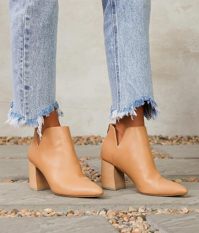 High Rise Cropped Straight Jean