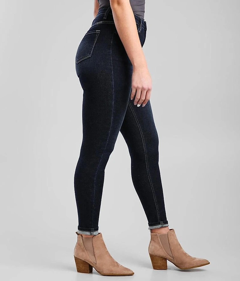 Kurvy Ultra High Ankle Jean