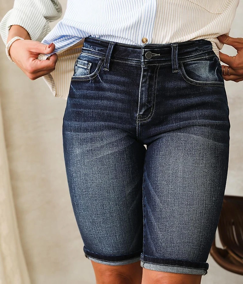 Mid-Rise Bermuda Stretch Short