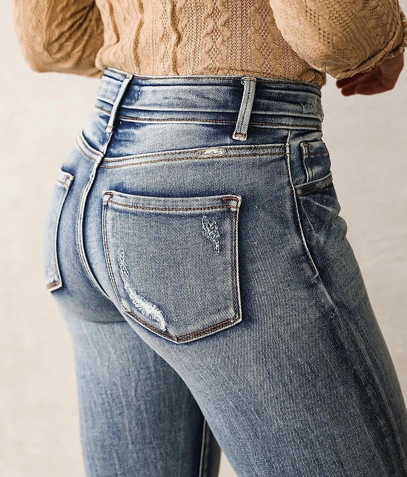 Kurvy Mid-Rise Straight Jean