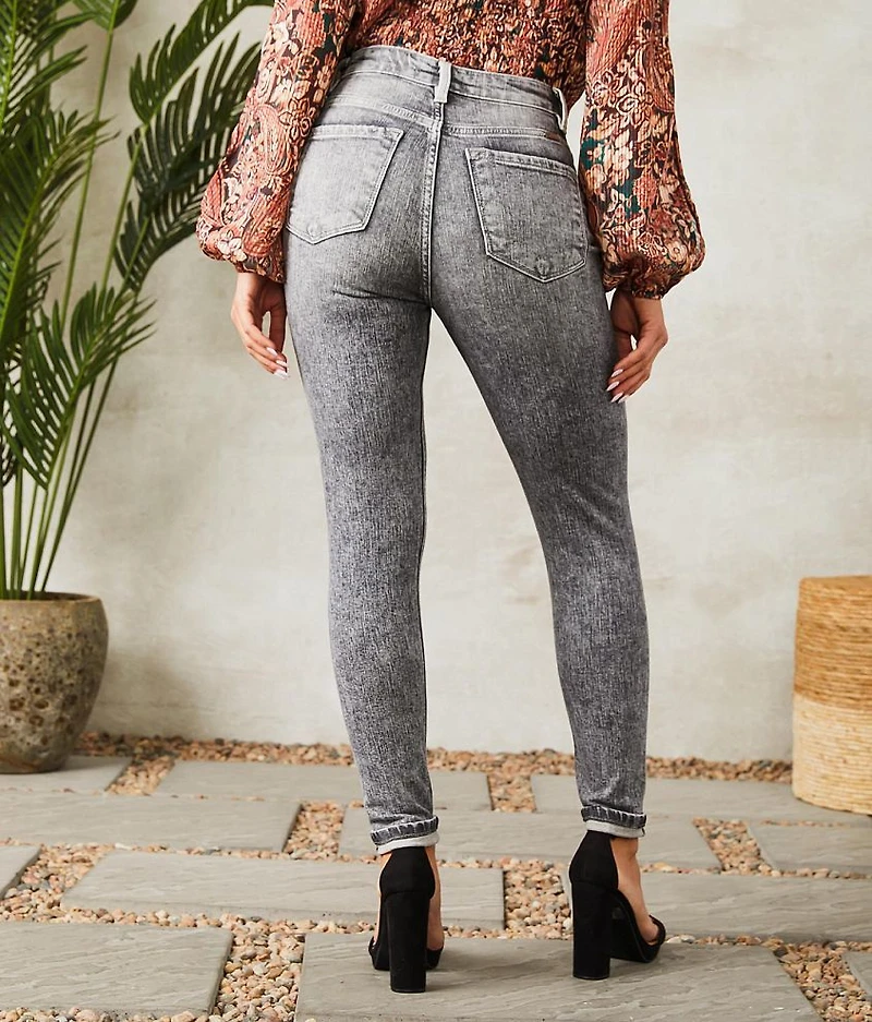 Kurvy Ultra High Rise Ankle Jean