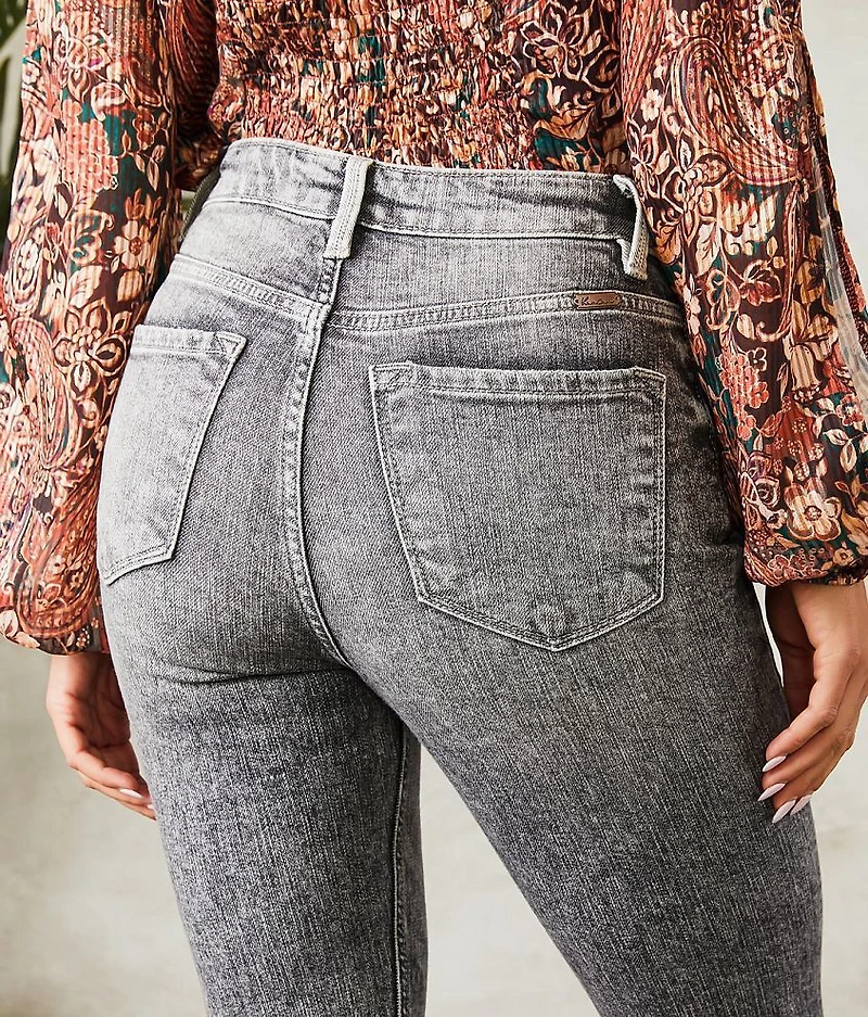 Kurvy Ultra High Rise Ankle Jean