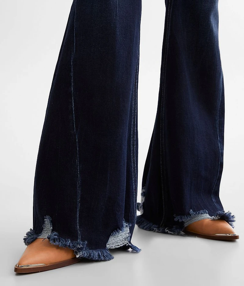 Mid-Rise Super Flare Stretch Jean