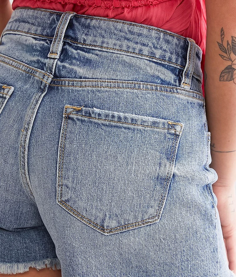 Kurvy Mid-Rise Stretch Short