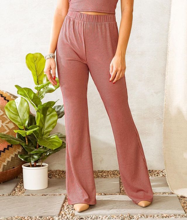 Willow & Root Ribbed Flare Stretch Pant