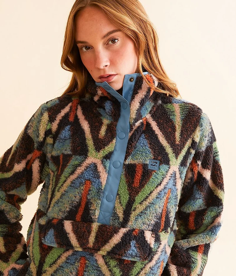 Switchback Pullover