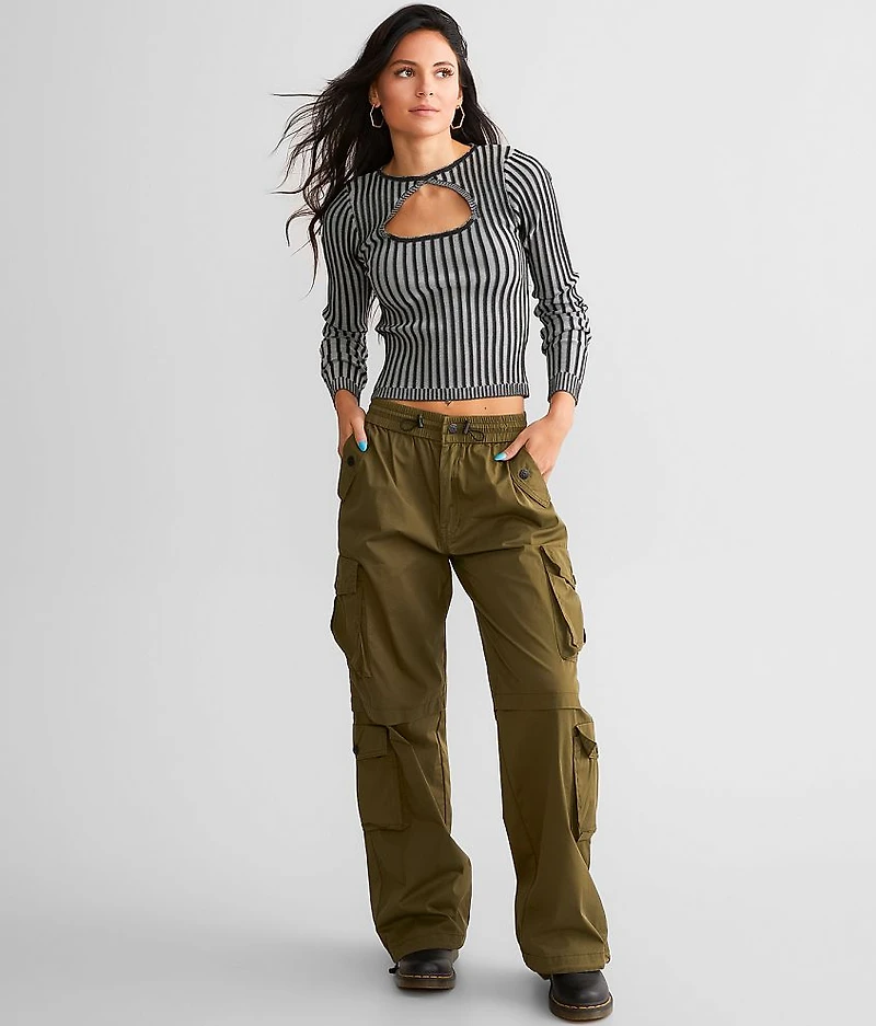 Keyhole Plated Sweater