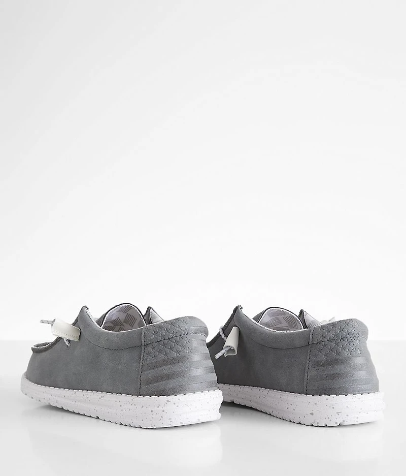 Wally Walls Embossed Flag Shoe