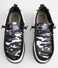 Walls Station Shoe