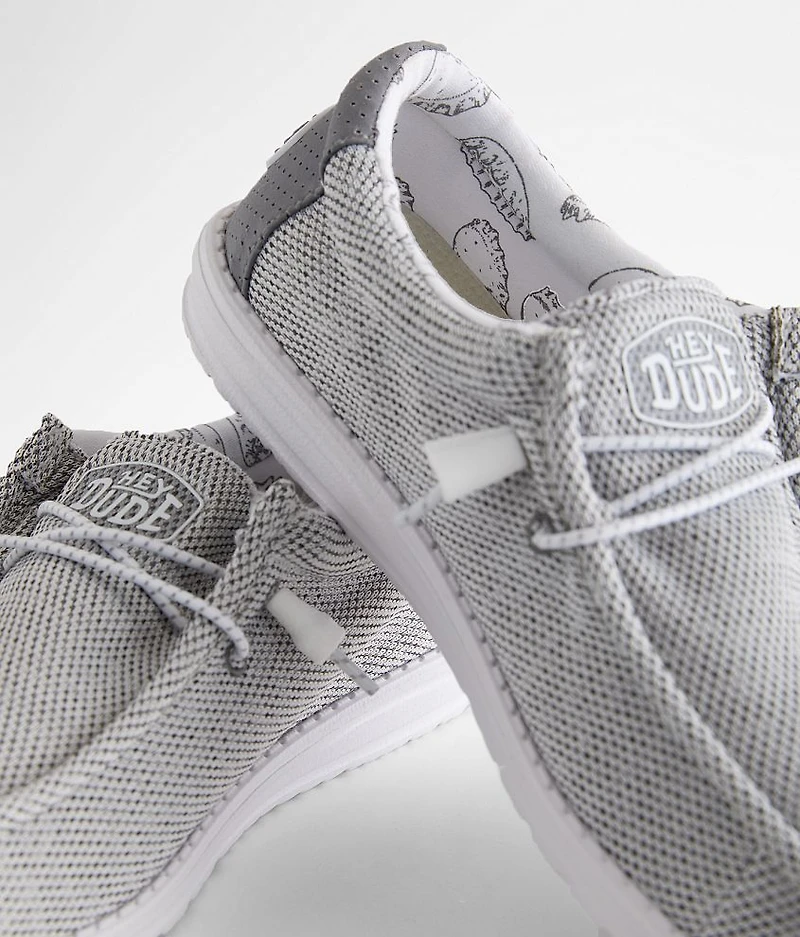 Wally Longneck Stretch Shoe
