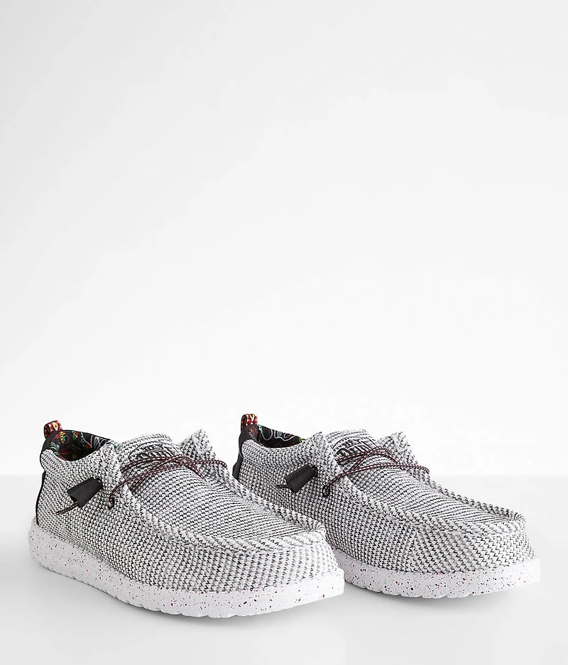 Wally Cinco Shoe