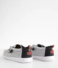 Wally Cinco Shoe