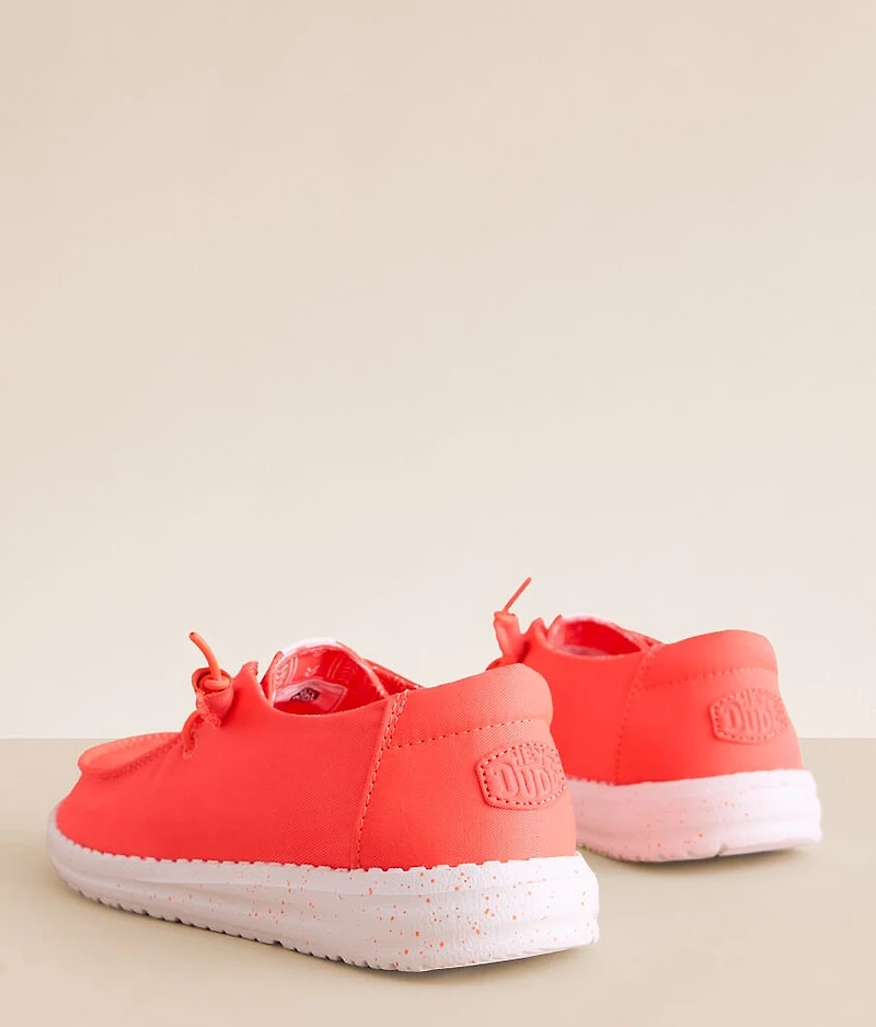 Wendy Stretch Canvas Shoe