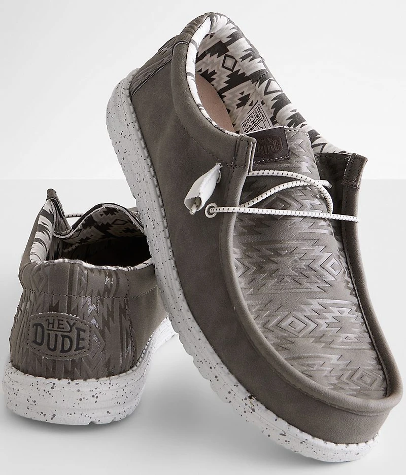 Wally Walls Shoe