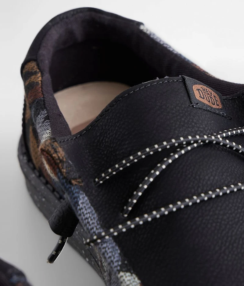 Wally Walls Banjo Shoe