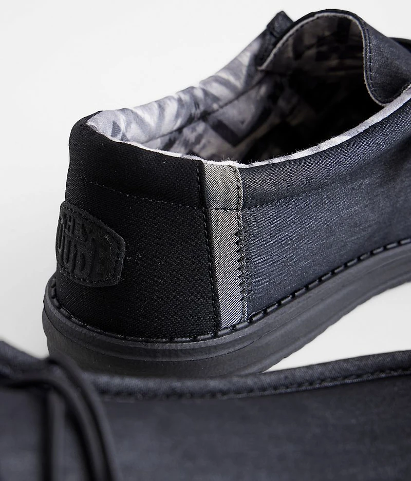 Wally Break Chess Shoe