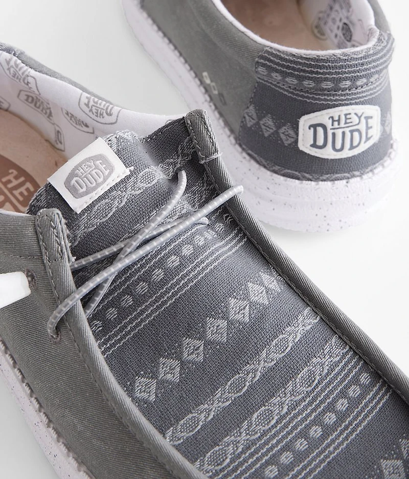 Wally Walls Titanium Shoe