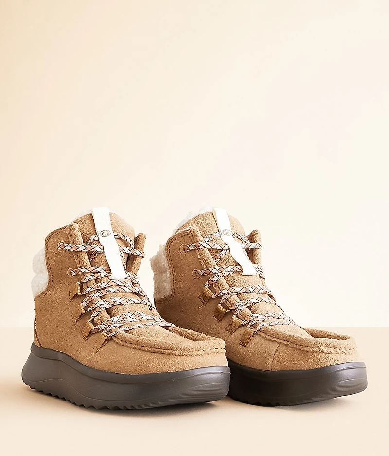 Wendy Peak Apres Suede Cozy Boot