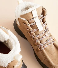 Wendy Peak Apres Suede Cozy Boot
